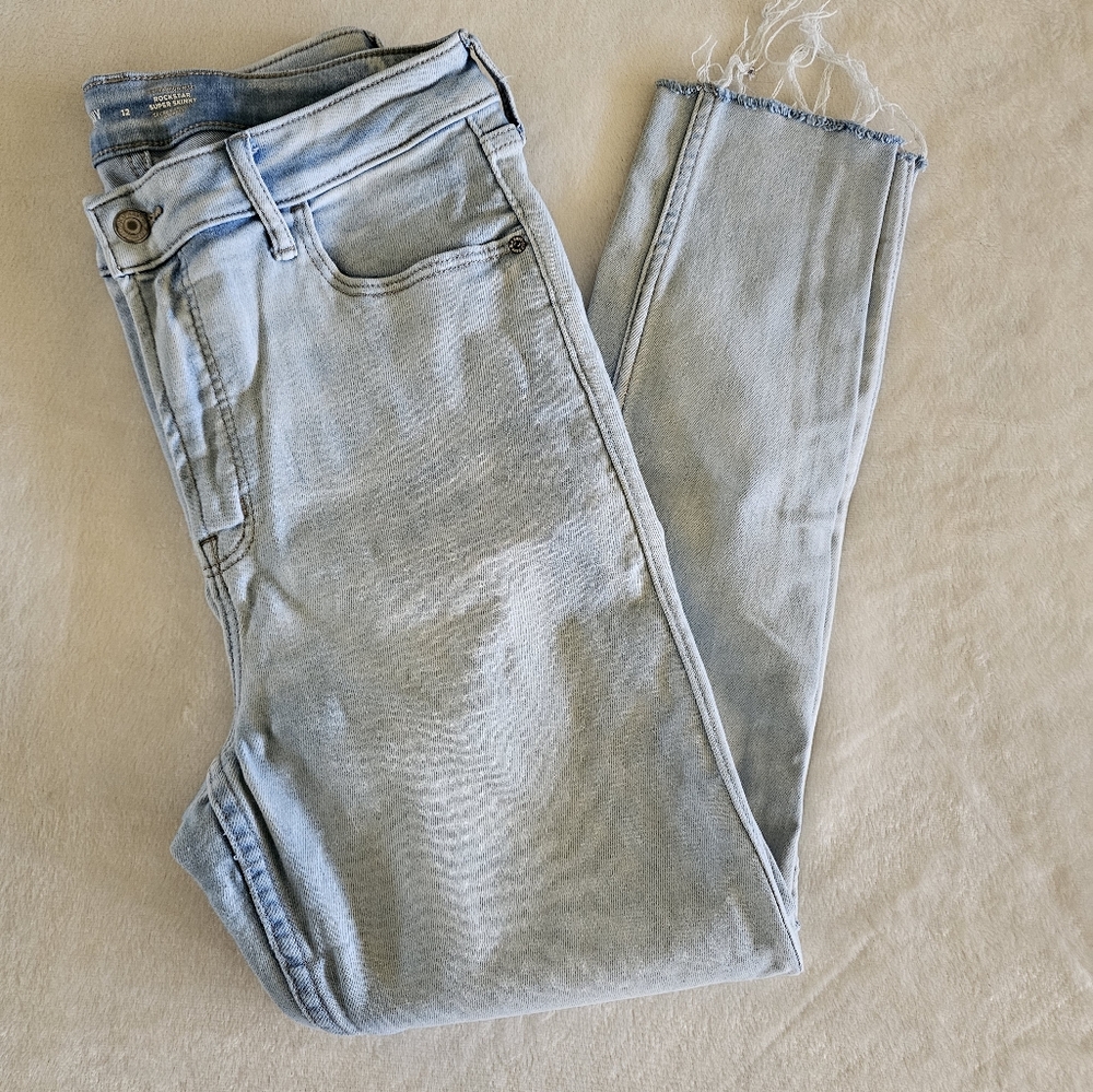 Old Navy Rockstar Super Skinny Jeans - Size 12